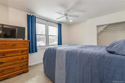 10 Hickory Street, Central Islip, NY 11722 - Photo 18