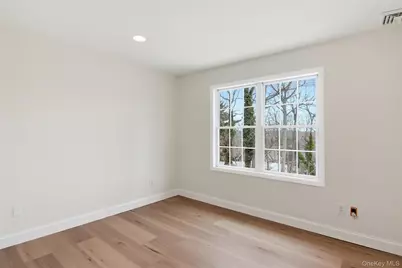 24 North Drive, Centerport, NY 11721 - Photo 26