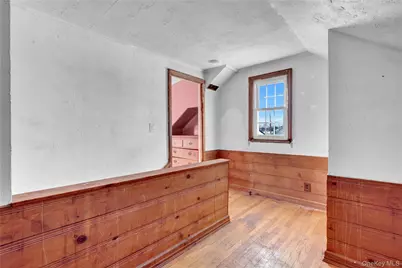 1009 Centennial Avenue, Baldwin, NY 11510 - Photo 10