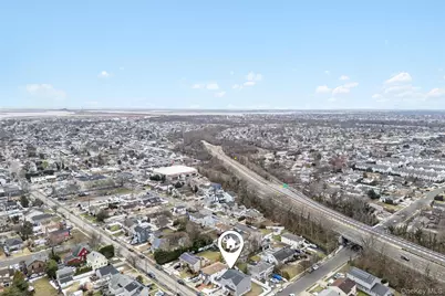 2162 Seamans Neck Road, Seaford, NY 11783 - Photo 24