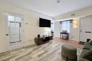 11 Navajo Ct, Coram, NY 11727 - Photo 4