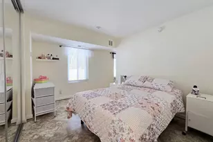 11 Navajo Ct, Coram, NY 11727 - Photo 8