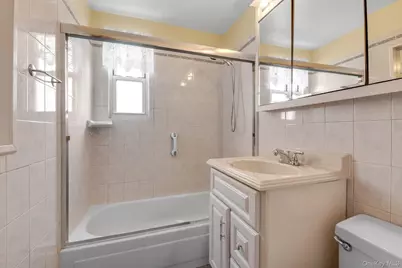 8105 268th Street #228A, Floral Park, NY 11040 - Photo 10