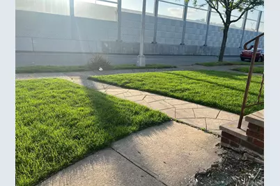 131-07 Van Wyck Expressway, Jamaica, NY 11436 - Photo 2