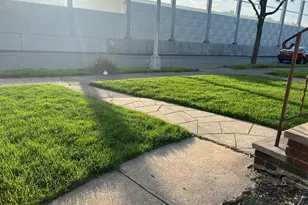 131-07 Van Wyck Expy, Jamaica, NY 11436 - Photo 2