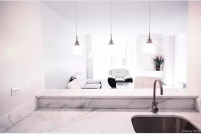 145 E 48th Street #19C, New York, NY 10017 - Photo 8