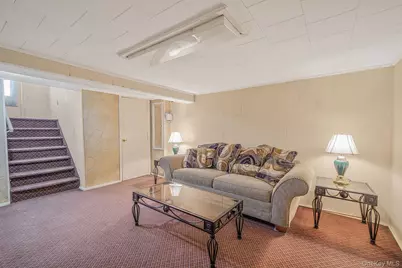 367 Vincent Avenue, Lynbrook, NY 11563 - Photo 36