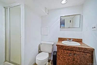 367 Vincent Avenue, Lynbrook, NY 11563 - Photo 38