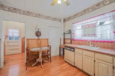 367 Vincent Avenue, Lynbrook, NY 11563 - Photo 16