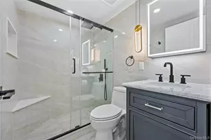 21-18 45th Ave, Long Island City, NY 11101 - Photo 14