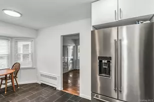 56 Dowsing Pl, Amityville, NY 11701 - Photo 6