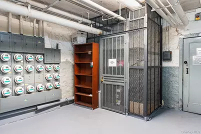 350 Cabrini Boulevard #3M, New York, NY 10040 - Photo 18