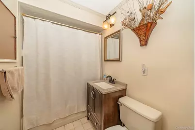 44 Disc Lane, Wantagh, NY 11793 - Photo 10