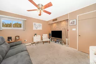 44 Disc Ln, Wantagh, NY 11793 - Photo 12