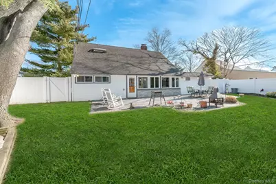 44 Disc Lane, Wantagh, NY 11793 - Photo 20