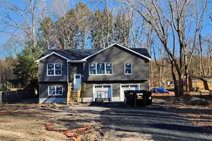 6 Mark Dr, Port Jervis, NY 12771 - Photo 2