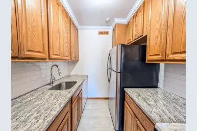 250 Artist Lake Drive, Middle Island, NY 11953 - Photo 6