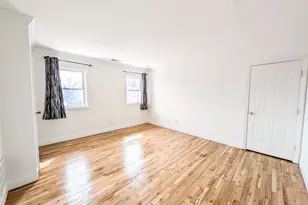 250 Artist Lake Dr, Middle Island, NY 11953 - Photo 10