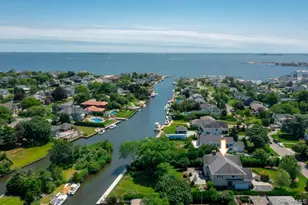 147 Eaton Ln, West Islip, NY 11795 - Photo 42