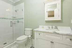 147 Eaton Ln, West Islip, NY 11795 - Photo 34