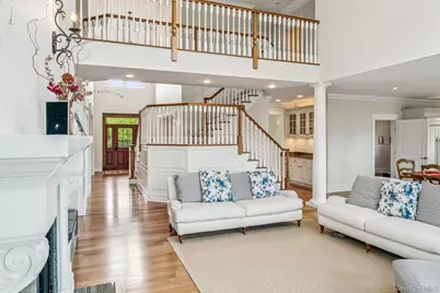 147 Eaton Lane, West Islip, NY 11795 - Photo 20