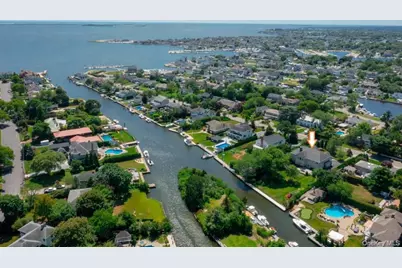 147 Eaton Lane, West Islip, NY 11795 - Photo 48