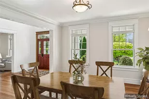 147 Eaton Ln, West Islip, NY 11795 - Photo 6