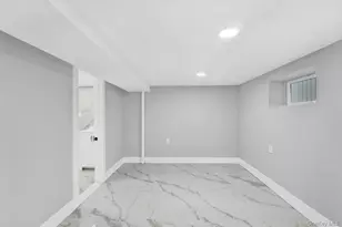 109-20 221st St, Queens Village, NY 11429 - Photo 22