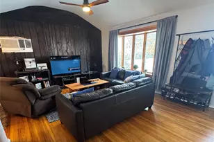 164 N Pine St, Massapequa, NY 11758 - Photo 4