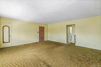 58-33 246th Crescent #C-14 Upper, Douglaston, NY 11362 - Photo 8