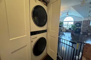 509 Breton Wy, Glen Cove, NY 11542 - Photo 16