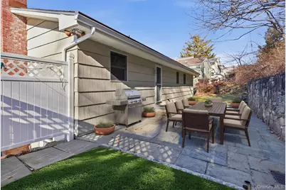 20 N Washington Avenue, White Plains, NY 10603 - Photo 30