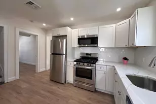 12 Canyon St, Huntington, NY 11743 - Photo 4