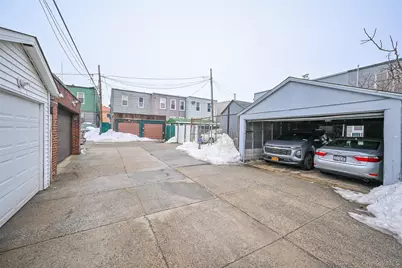 72-19 72nd Street, Glendale, NY 11385 - Photo 14