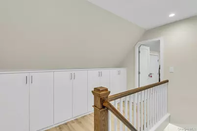 20 Robert Road, Glen Cove, NY 11542 - Photo 12