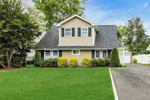 20 Robert Rd, Glen Cove, NY 11542 - Photo 2
