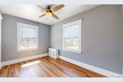 386 Mulry Lane, Lawrence, NY 11559 - Photo 16