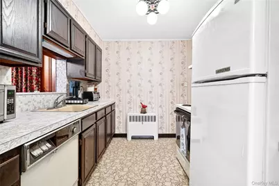 38 Raybrook Road, Yonkers, NY 10704 - Photo 12
