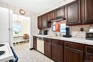 38 Raybrook Rd, Yonkers, NY 10704 - Photo 10