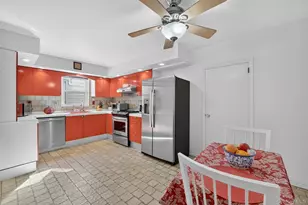 2727 Matthews Ave, Bronx, NY 10467 - Photo 10