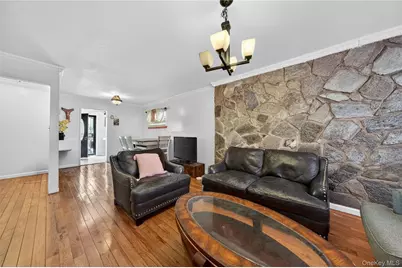 10424 187th Street, Saint Albans, NY 11412 - Photo 4