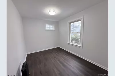 40 4th Street, Valley Stream, NY 11581 - Photo 4