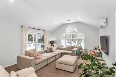 88 Burton Lane, Commack, NY 11725 - Photo 10