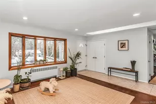 88 Burton Ln, Commack, NY 11725 - Photo 4