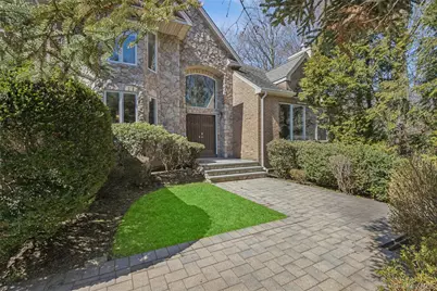 1550 Laurel Hollow Road, Syosset, NY 11791 - Photo 2