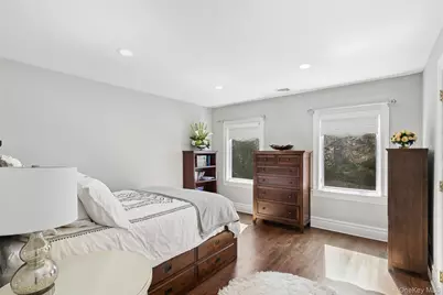 1550 Laurel Hollow Road, Syosset, NY 11791 - Photo 24