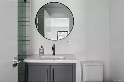 10 Hampton Street, Westhampton Beach, NY 11978 - Photo 12