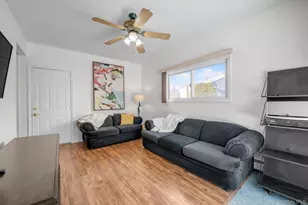 381 Robyn Pl, East Meadow, NY 11554 - Photo 10