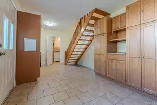 21 Mt Snow Ln, Coram, NY 11727 - Photo 6