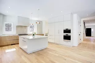 409 Abbey Rd, Manhasset, NY 11030 - Photo 8